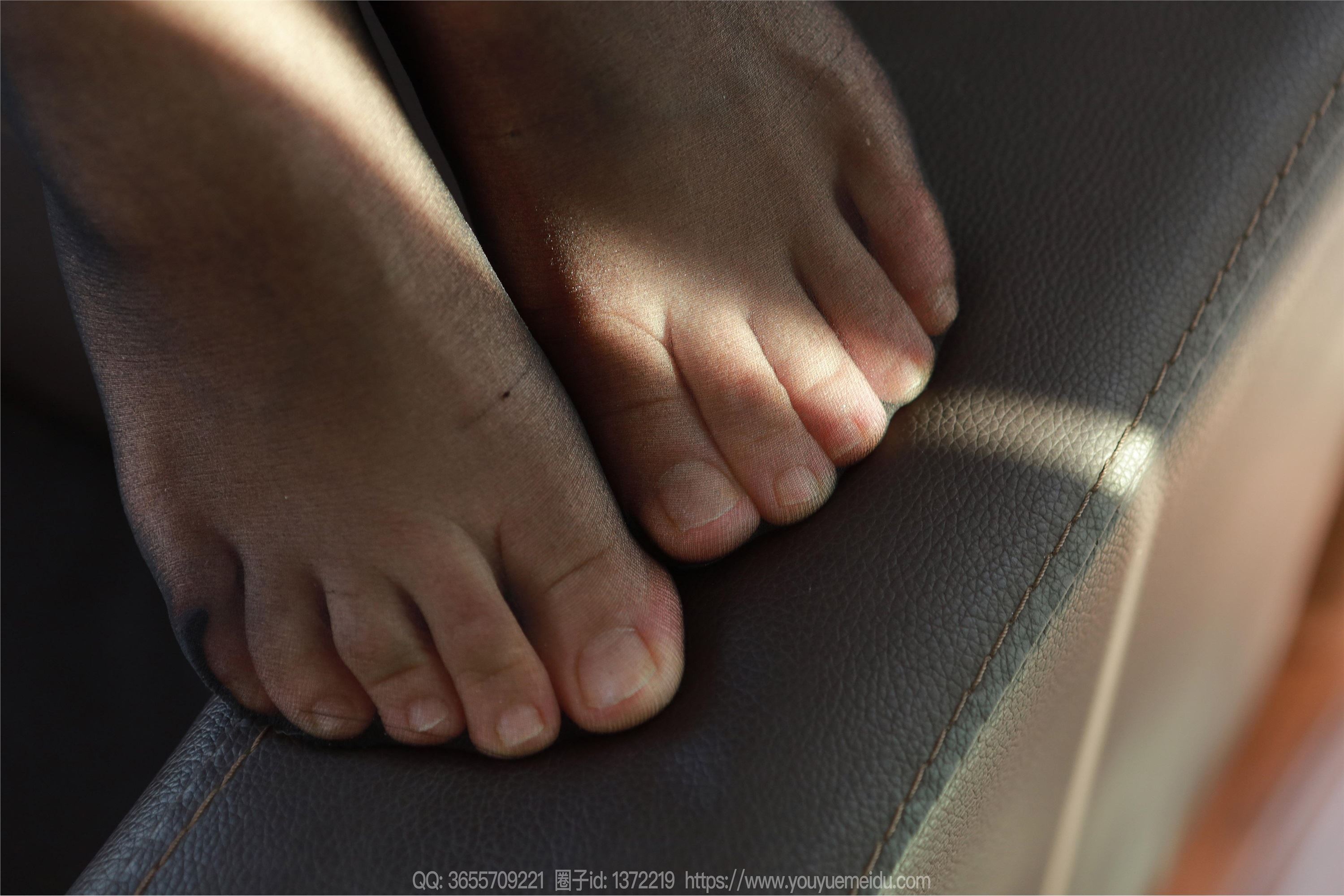 IESS异思趣向  2025.01.16 丝享家 1952 小金《风情风衣》